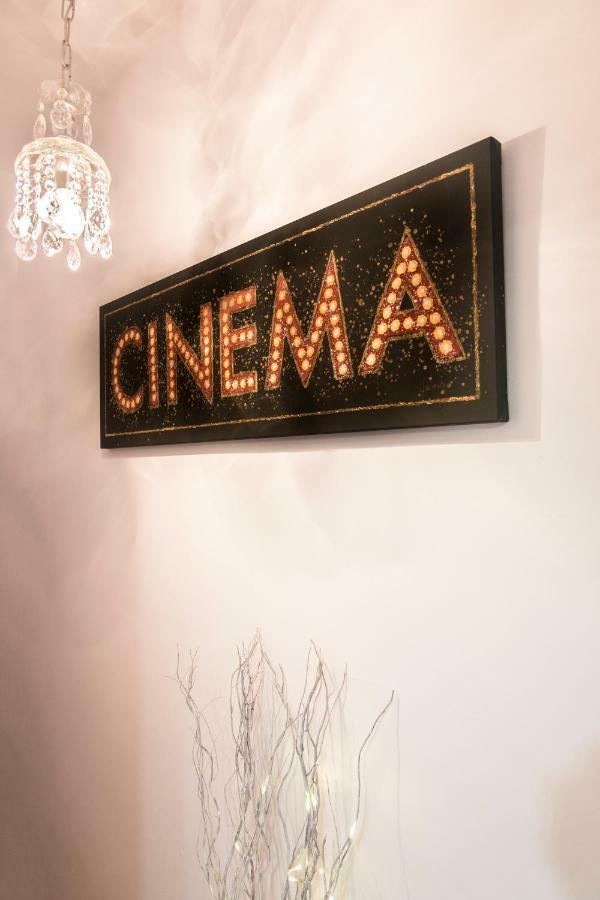 Apartamento De Cine 巴尔巴特 外观 照片